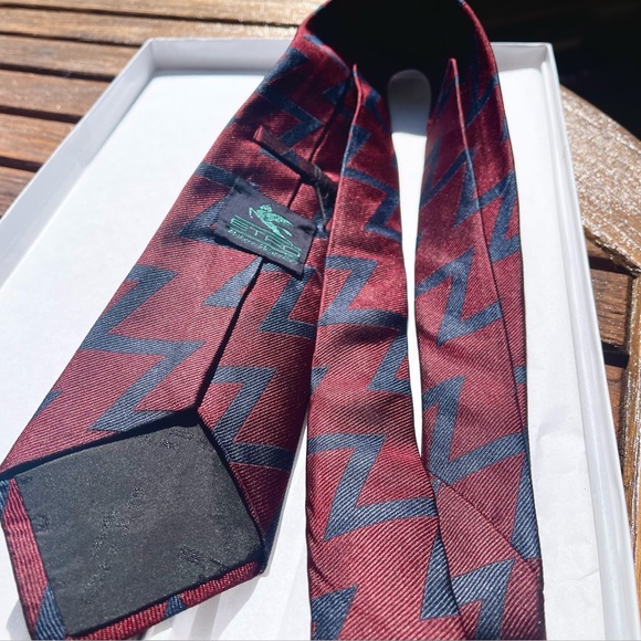 🔥POWER & CLASSIC🔥🆕💯% ETRO AUTHENTIC ZIG ZAG REGIMENTAL MOTIF TIE🎁 - Picture 10 of 14